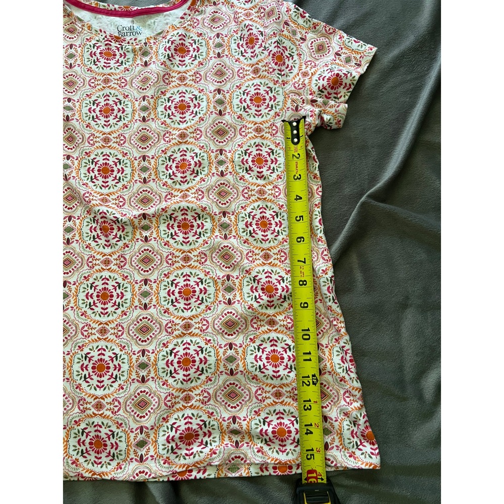 Croft & Barrow Classic Tee Womens Medium Pink Orange Medallion Print Cotton Top - Picture 4 of 6